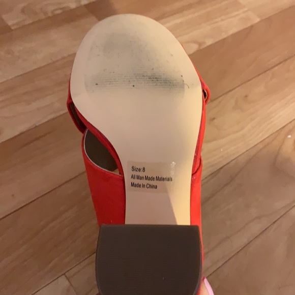 Red sandals - Picture 4 of 4